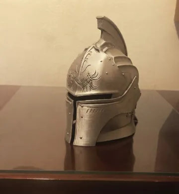 Pieza para disfraz o exhibición: MEDIEVAL WARRIOR HELMET — vista de referencia 3