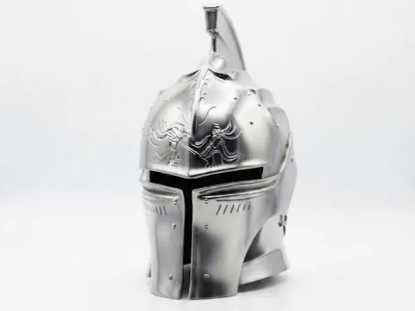 Pieza para disfraz o exhibición: MEDIEVAL WARRIOR HELMET. Referencia del modelo original.