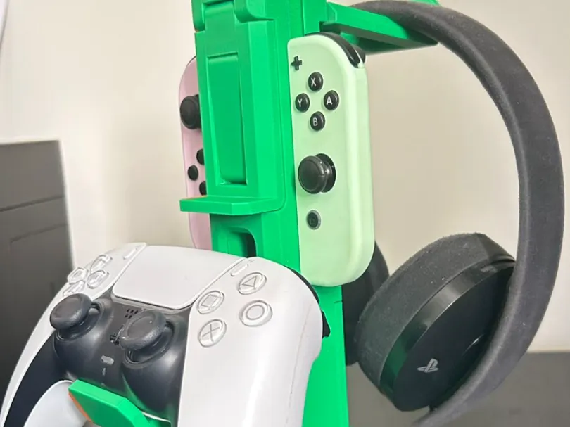 Controller and headset holder - Free 3D Print Model - MakerWorld