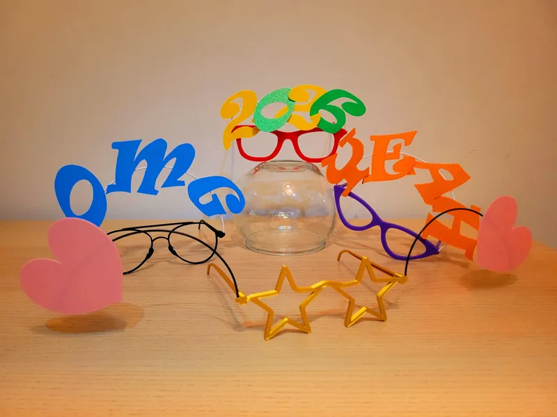 Modular party glasses collection