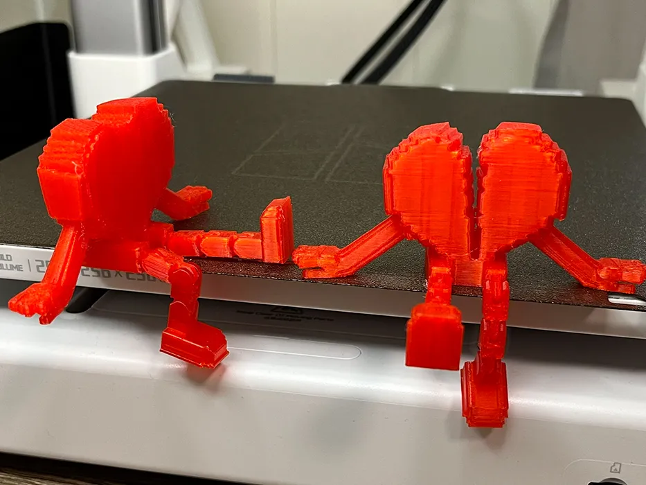 Pixel Heart with flexy legs 2 options - Free 3D Print Model - MakerWorld