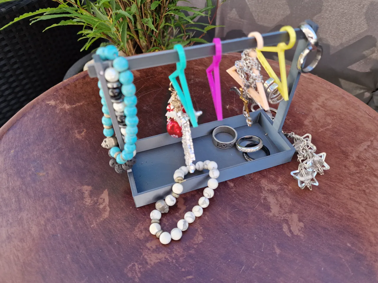 Lexys Earring clothes Rack view 2