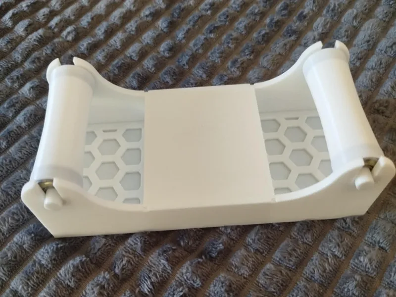 Drybox roller with a compartment 