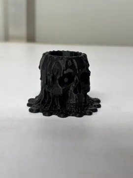 Accesorio de iluminación decorativa: Melting Skull Candle Holder — vista de referencia 3