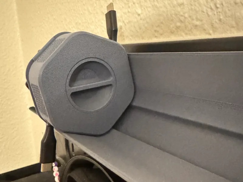 Support Skadis pour range cable