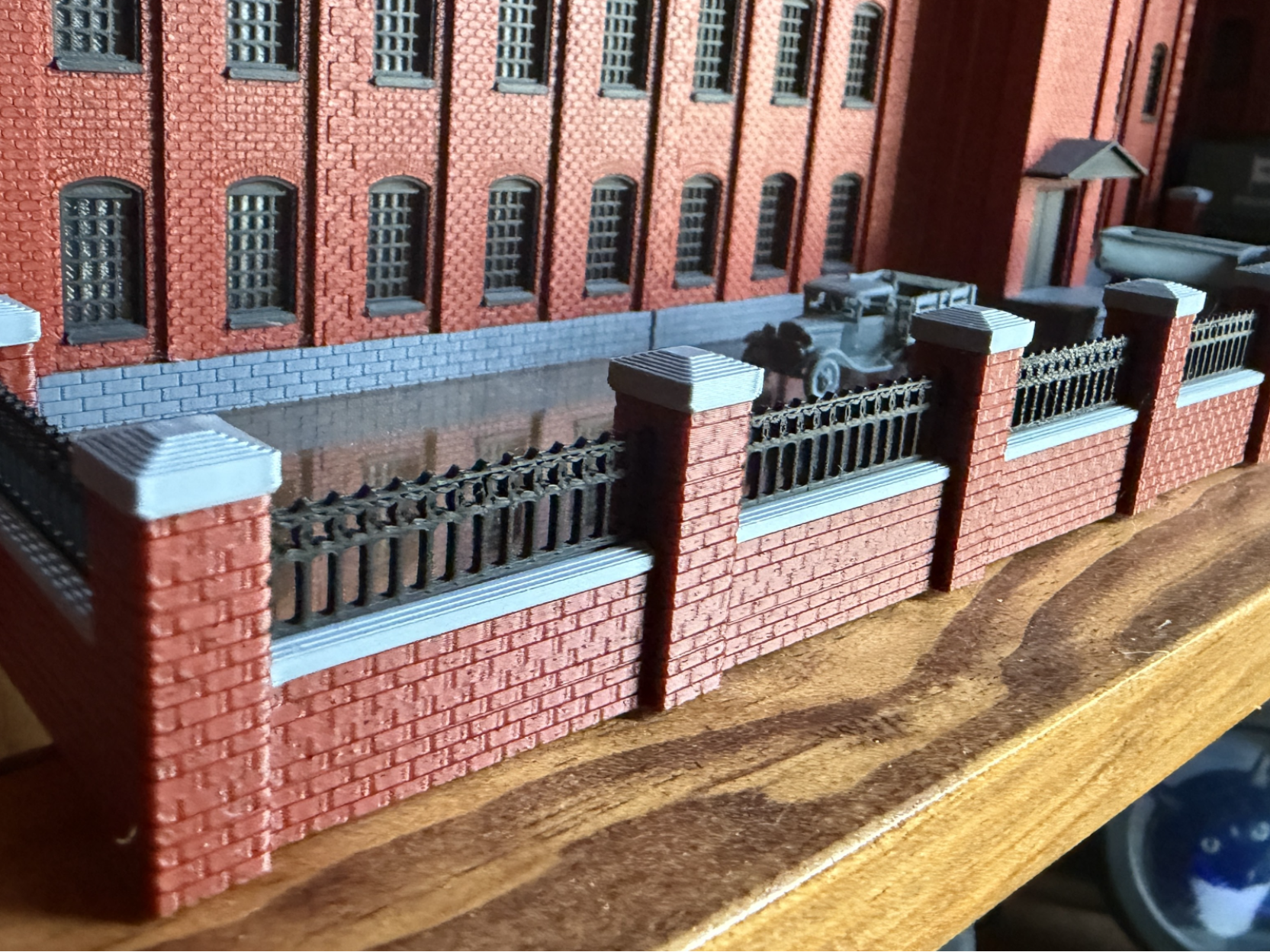 Decorative Brick Wall, HO Scale, Modular - 1