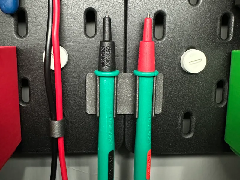 Skadis Multimeter Probes Holder