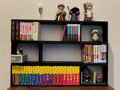 Japanese Gachapon Miniature Book Shelf