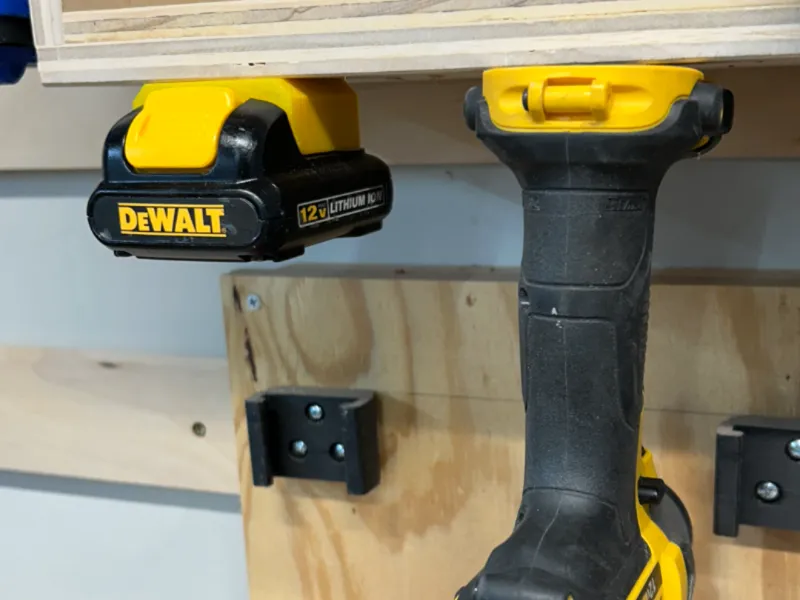 Dewalt 12v Tool and Latching Battery Mount