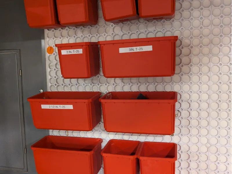Packout bin to Multiboard Indexed Threaded Insert