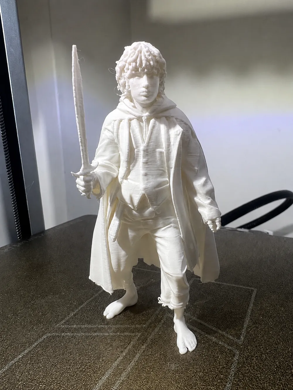 Frodo Baggins – Printable Miniature - Free 3D Print Model - MakerWorld