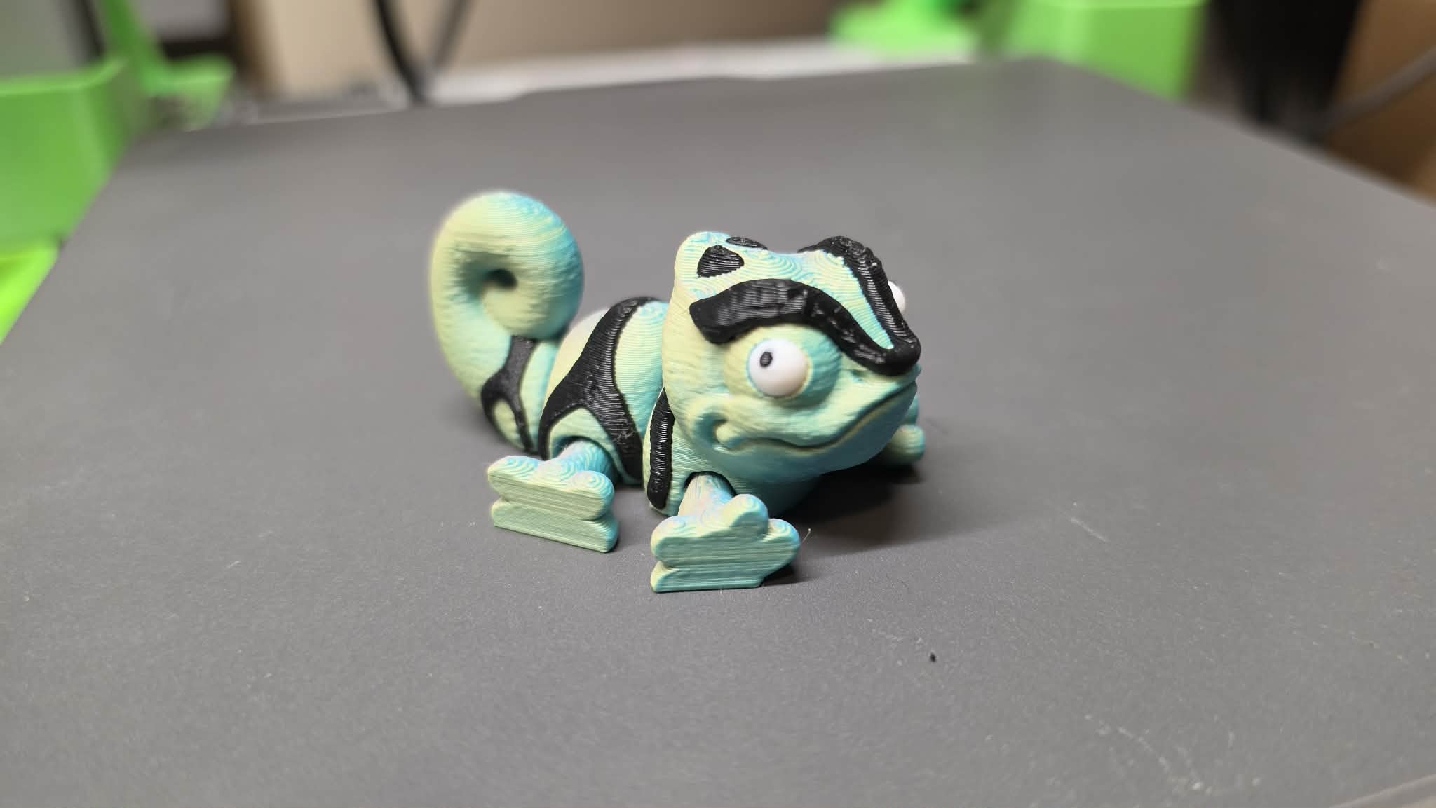 3 Color Chameleon 