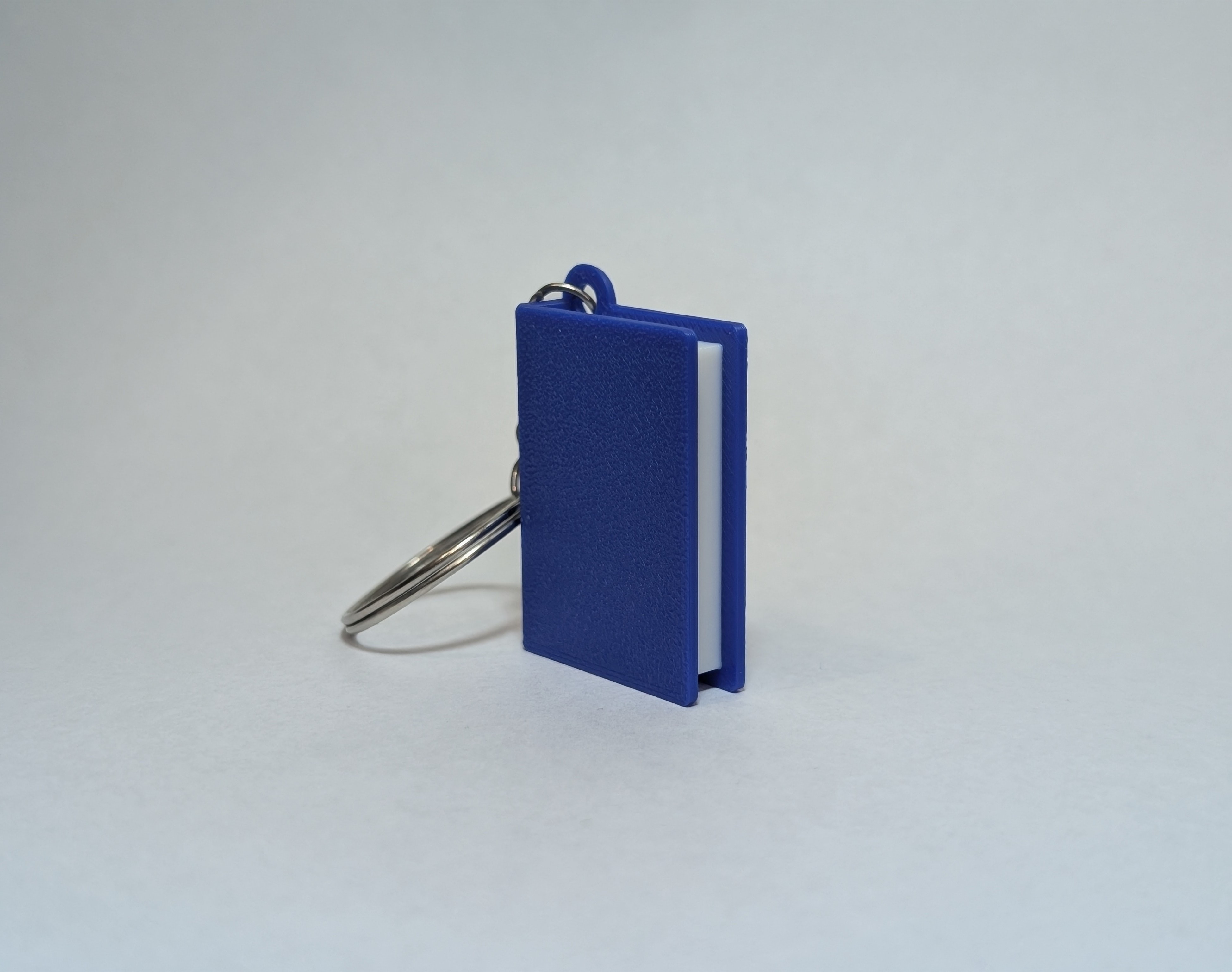 Miniatura 2 do modelo 3D Book keychain 