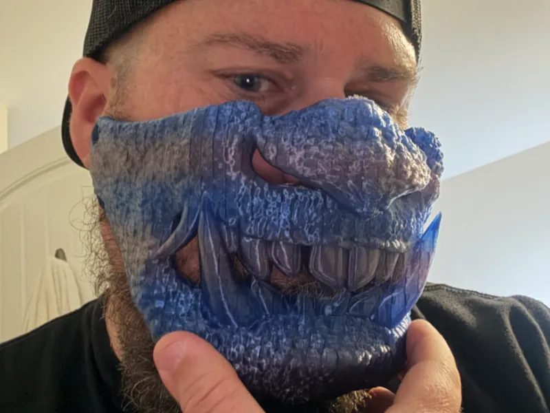 Long Fang Oni Half Face Mask