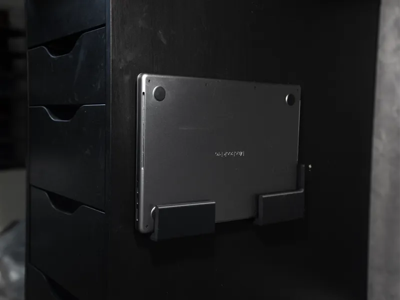 Macbook Vertical Mount - Fit's Pro & Air Models