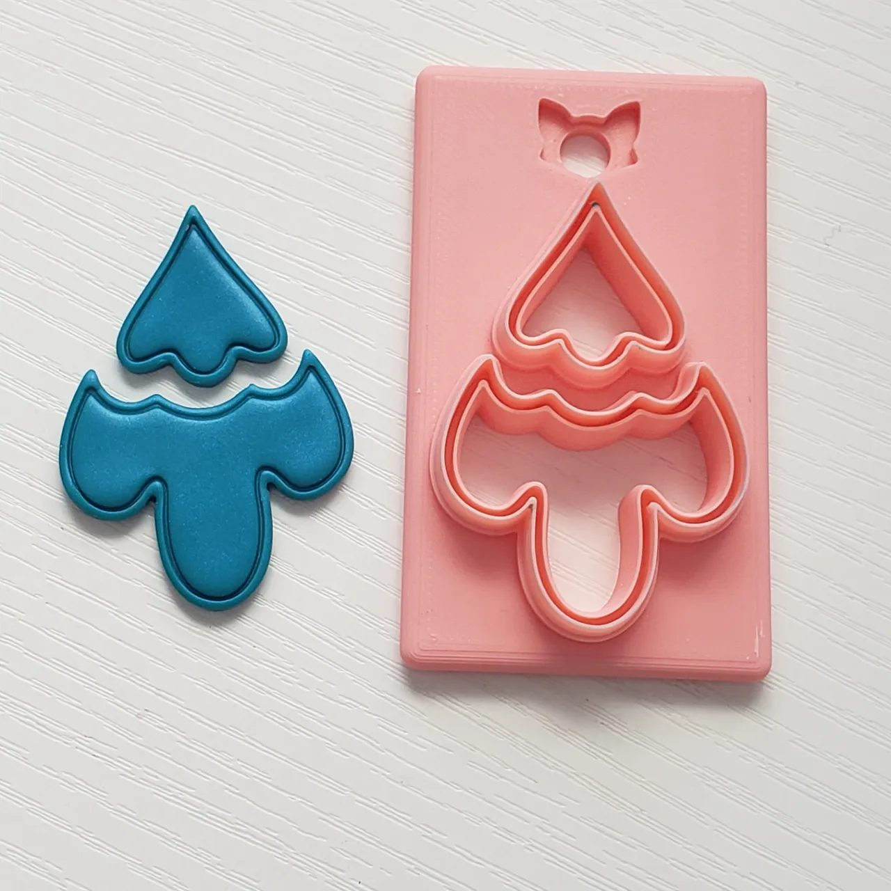 Chele Abstract/Modern Polymer Clay Earring Cutter view 2