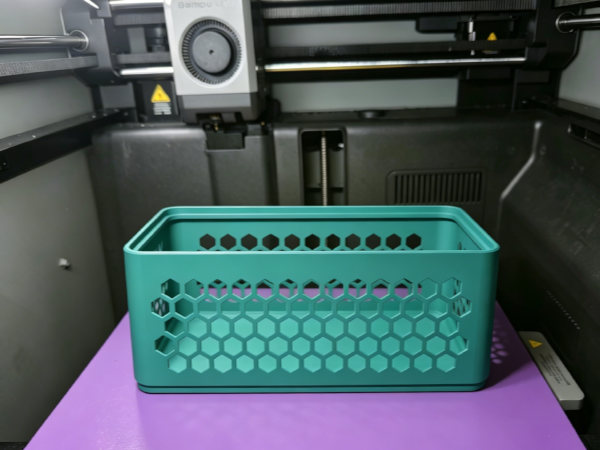 Miniatura 1 do modelo 3D 方形收纳箱带盖(Square storage box with lid)