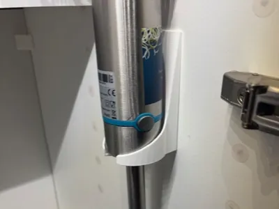 Hand mixer wall mount