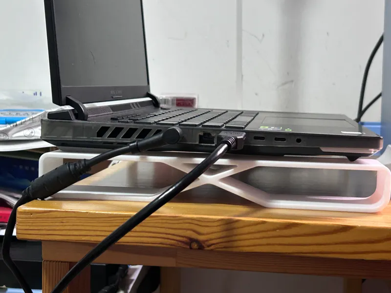 Laptop Stand（Horizontal Placed）