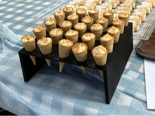 Présentoir à mini-cônes de dessert
