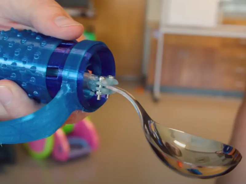 MakeGood - Swivel Spoon