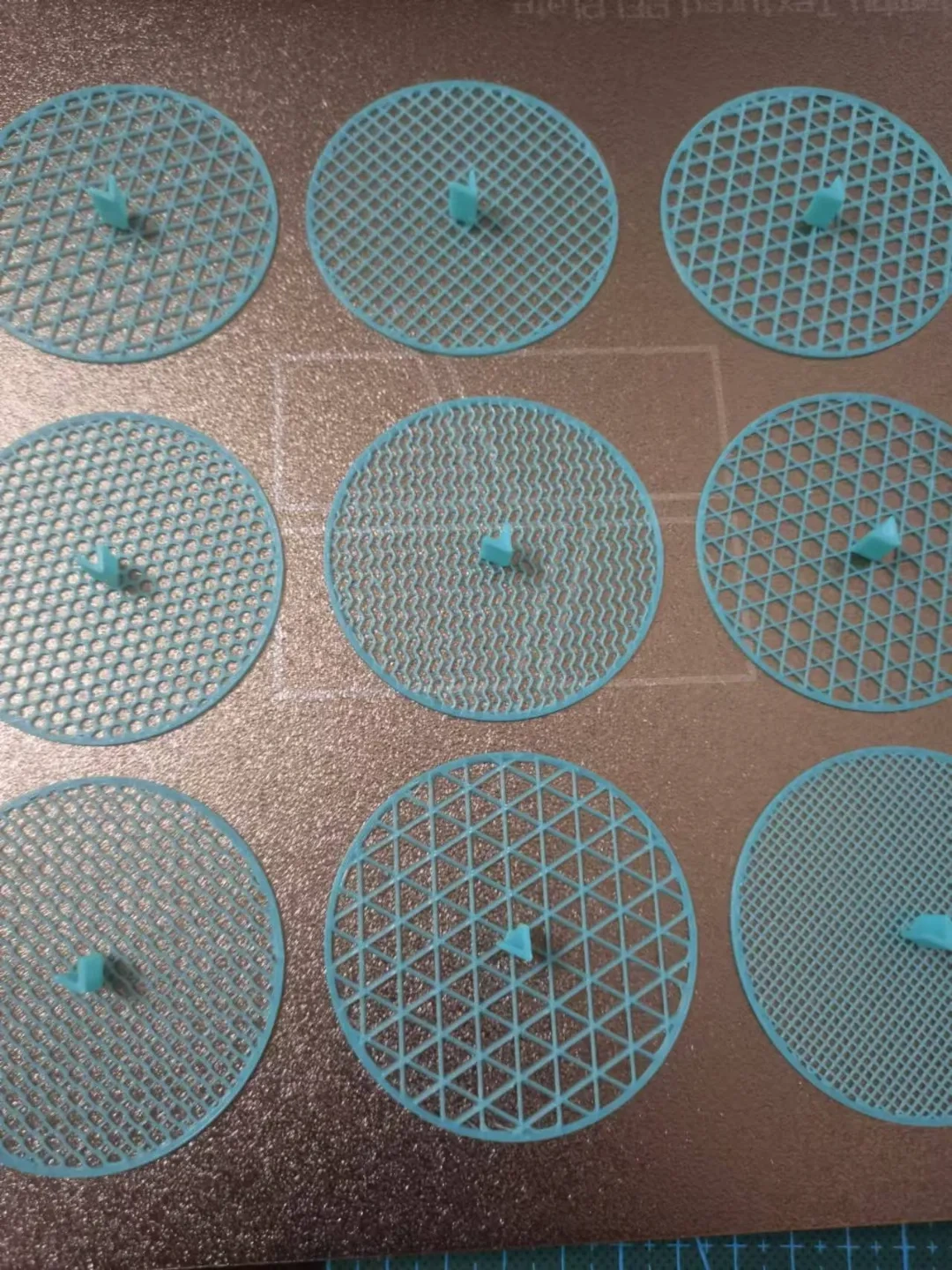 Miniatura 2 do modelo 3D 最轻薄一次性 卫生间 浴室 浴缸 地漏 排水槽毛发滤网  洗脸池毛发过滤网