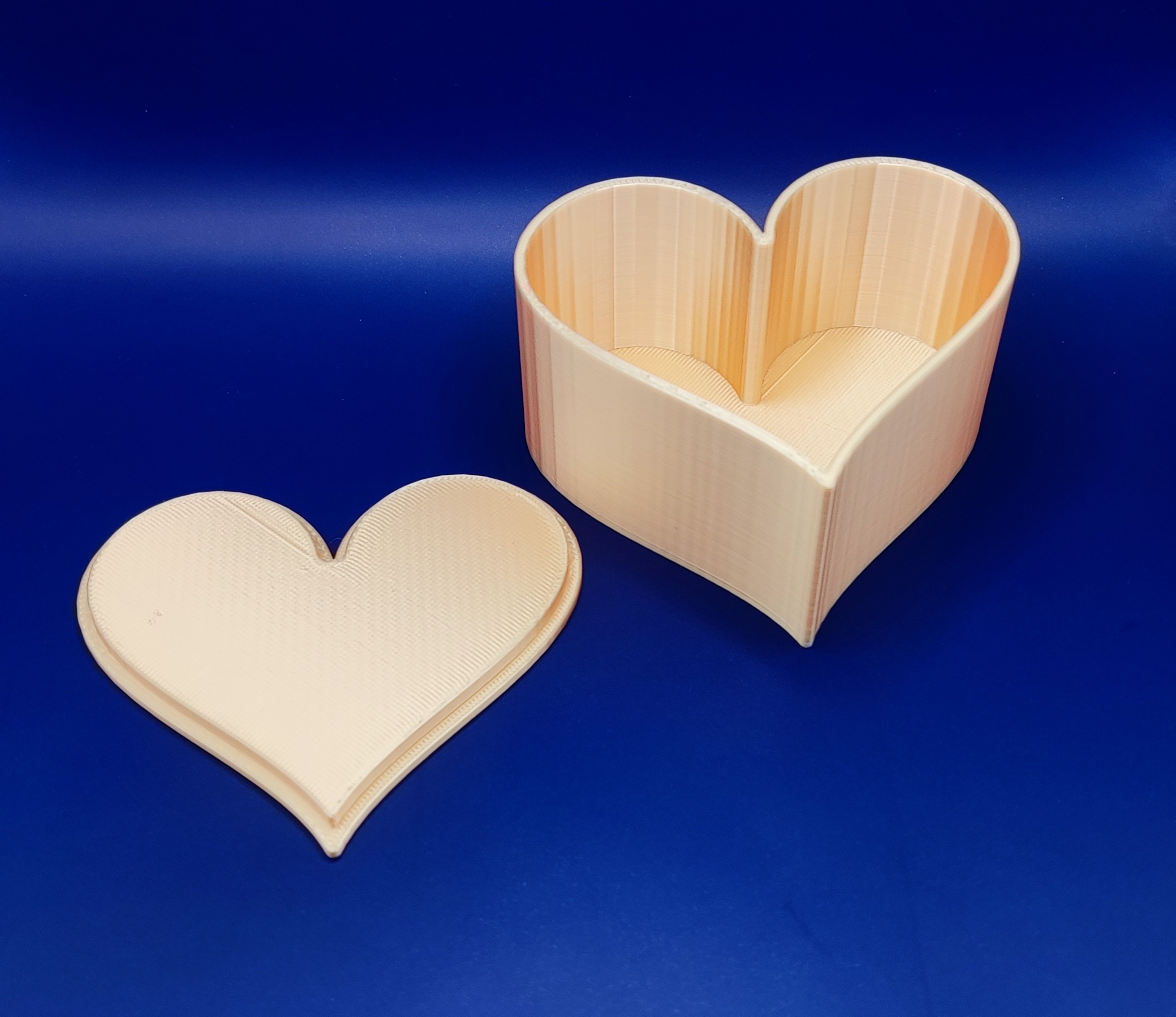 Miniatura 1 do modelo 3D Personalised Valentine's  Box - Parametic