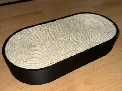 Scratching board