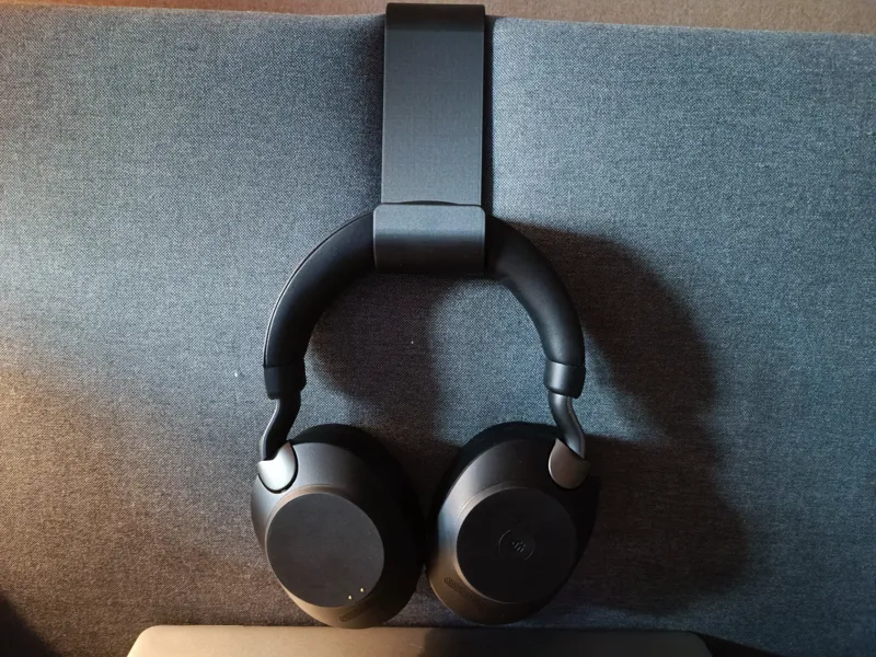 Headphone Hanger for office cubicle