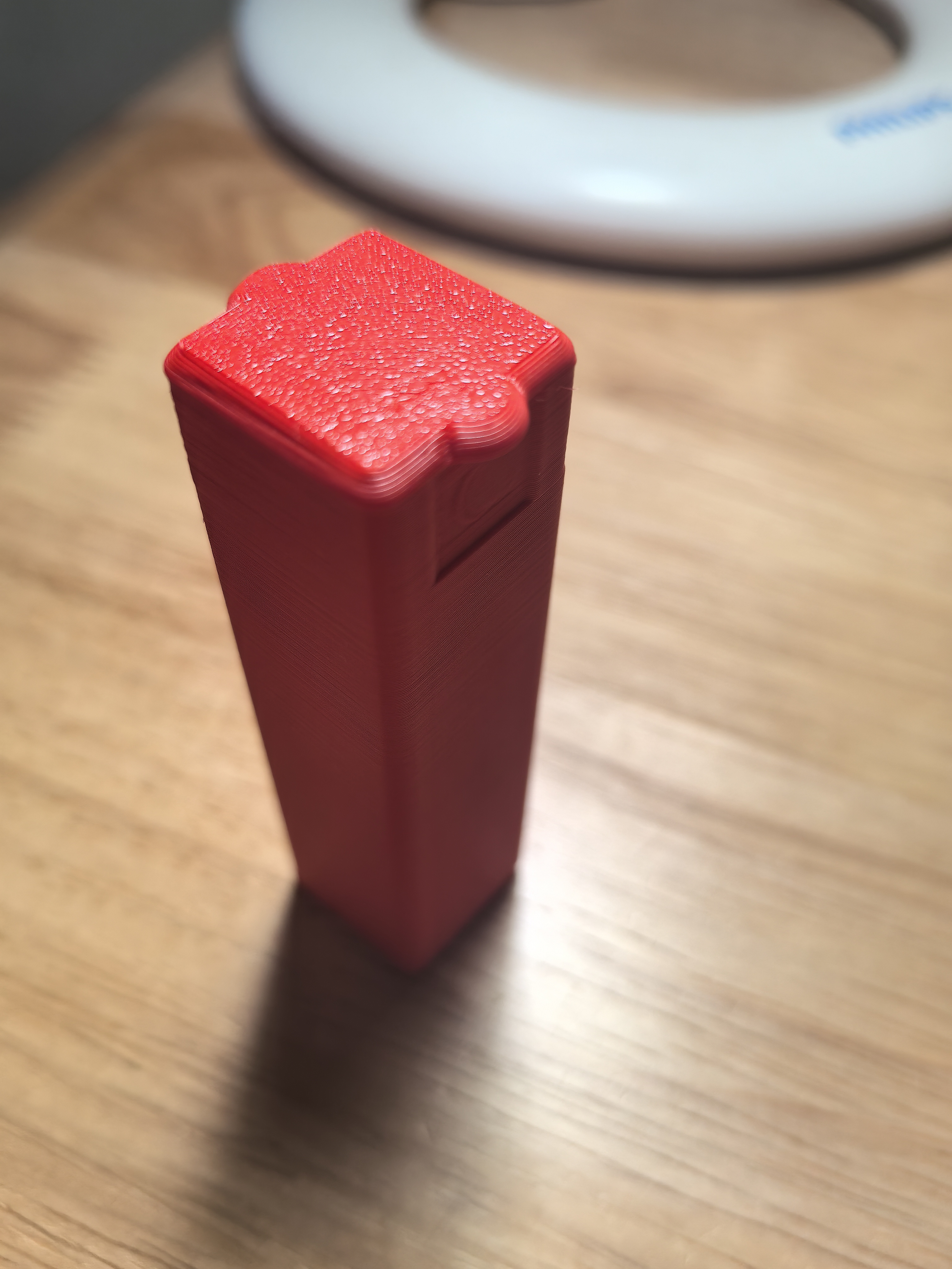 Miniatura 2 do modelo 3D 施图伦眼药水盒子