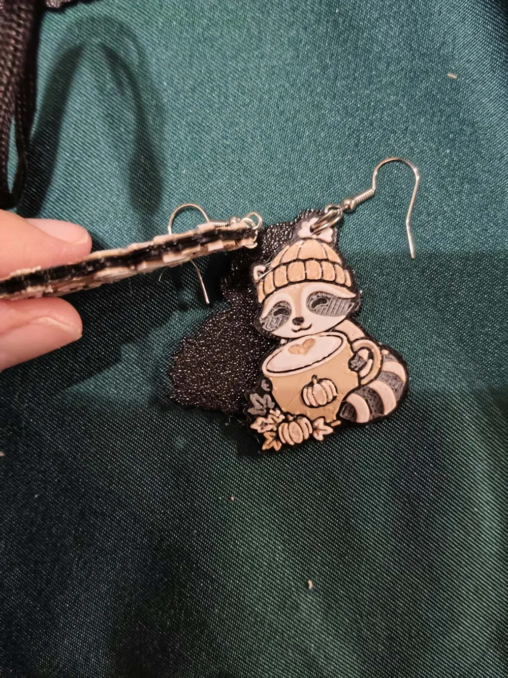 Mini Raccoon raccoon earrings hueforge - Free 3D Print Model - MakerWorld