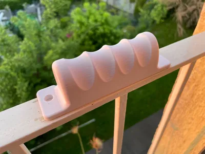 Pull-up holder 