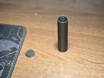 low poly cylindrical money bank/gift box