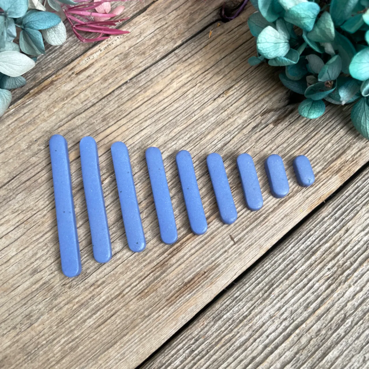 Thin Pill Earring Cutters view 2