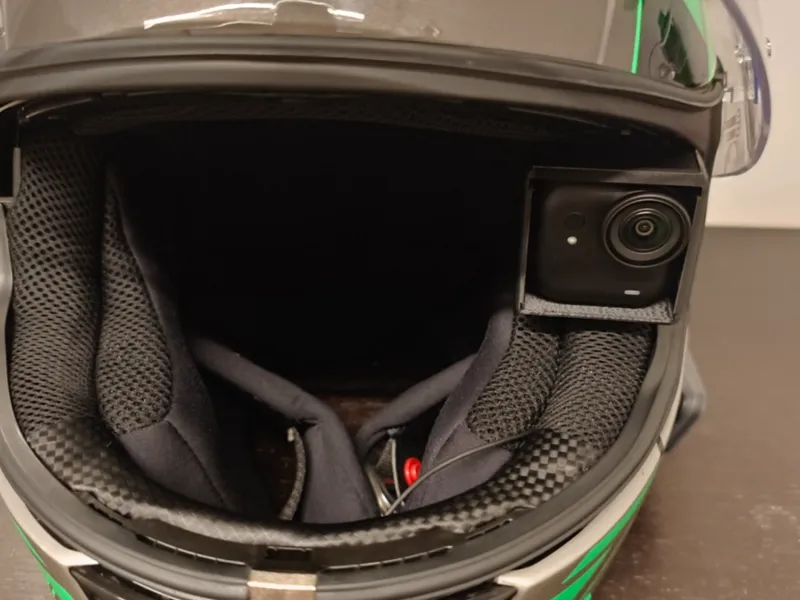 Insta360 GO Ultra Helmet Mount (Snap-Fit)