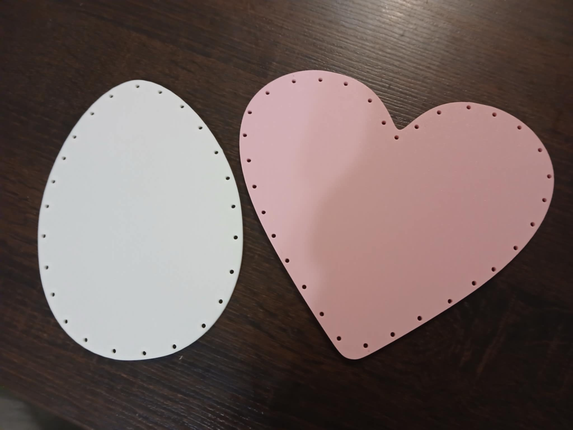 Bottoms for rattan core diy - big heart and egg