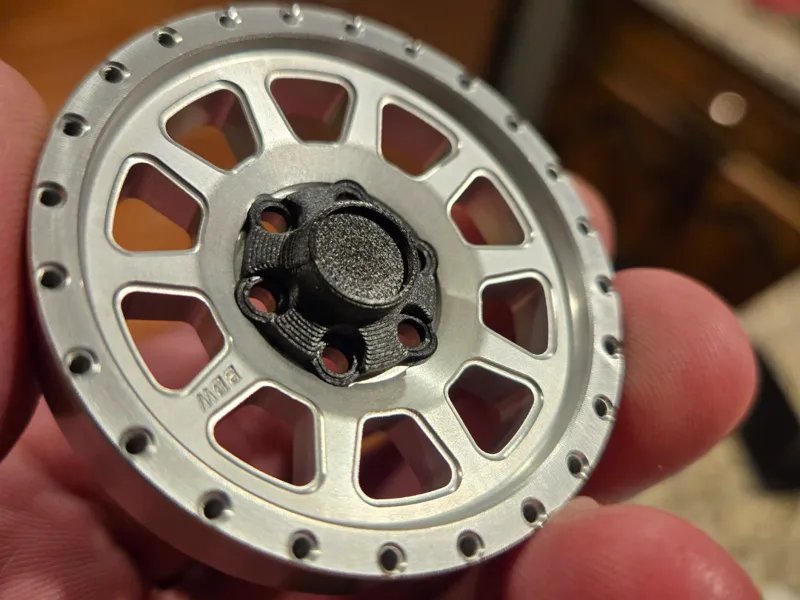 Vanquish Wheel Center cap without logo