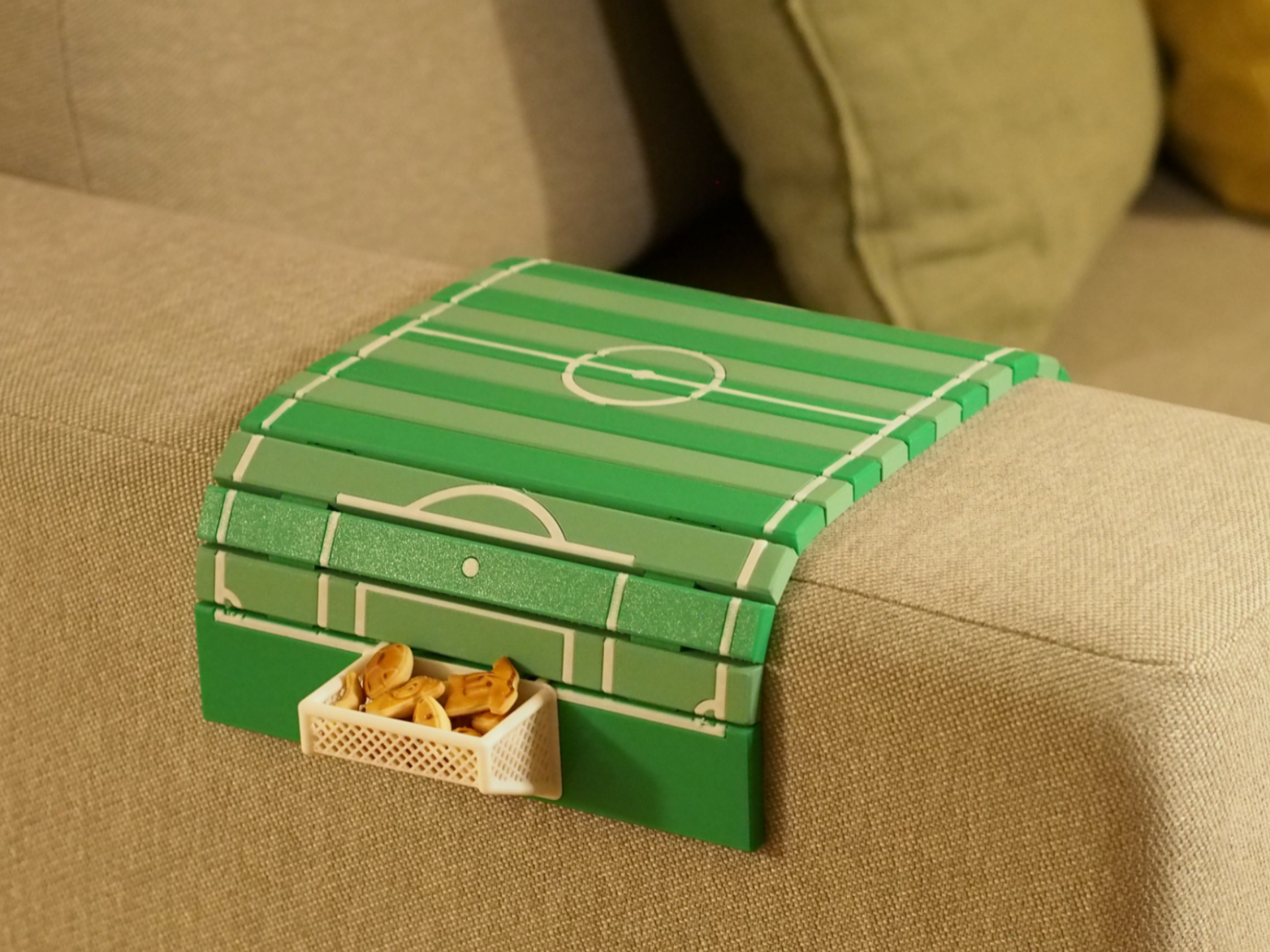 Soccer-Sofa-Stand