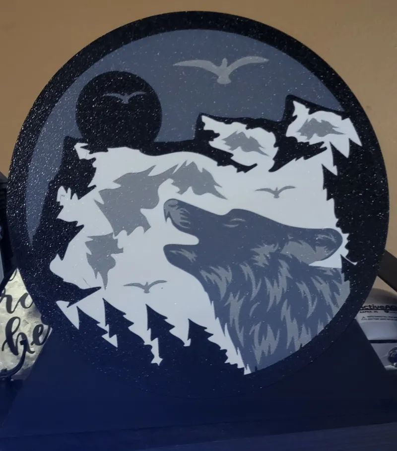 Wolf Lightbox