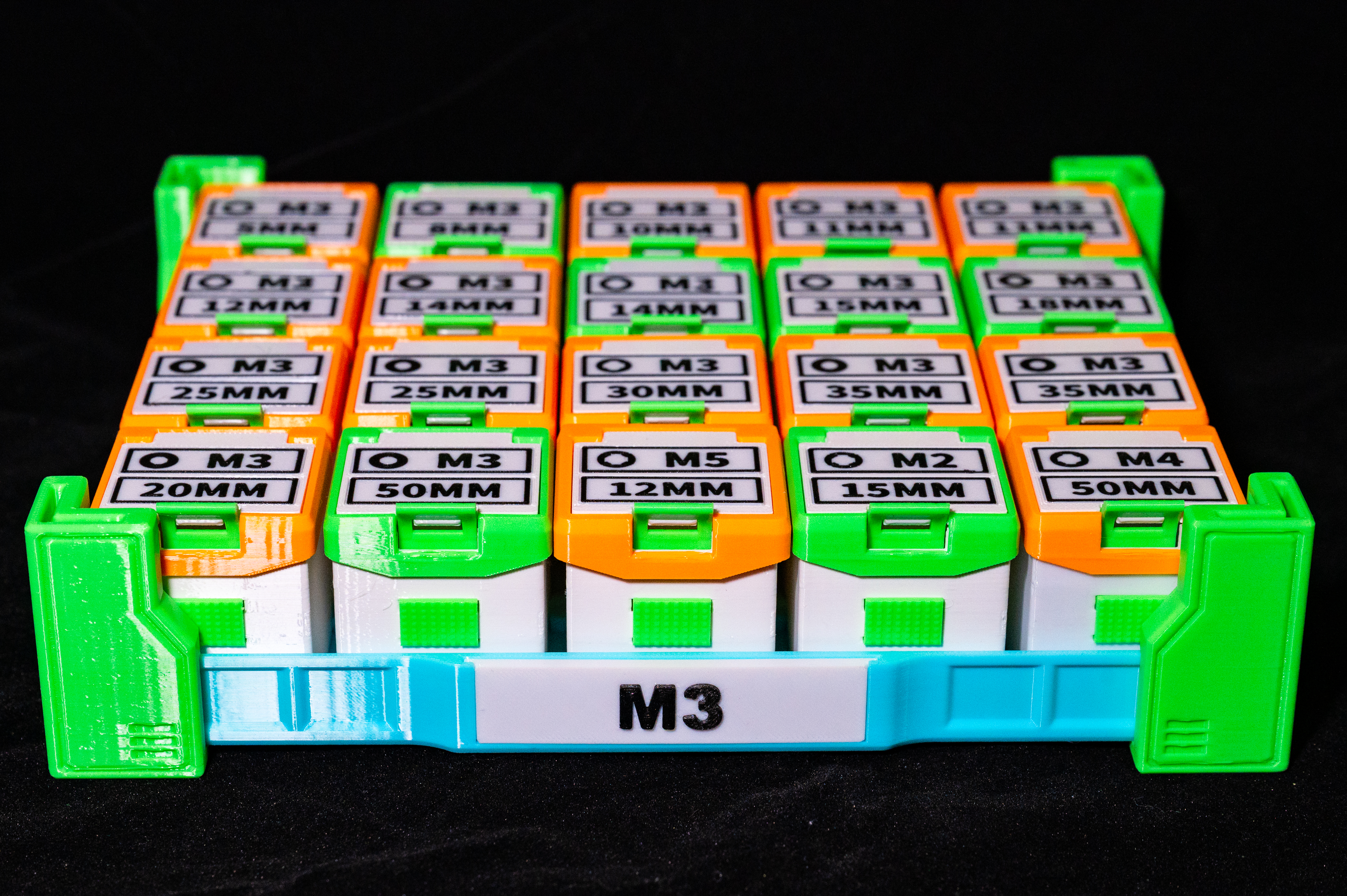 Miniatura 2 do modelo 3D 独立翻盖收纳盒