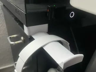 NZXT H6 Flow headphone holder