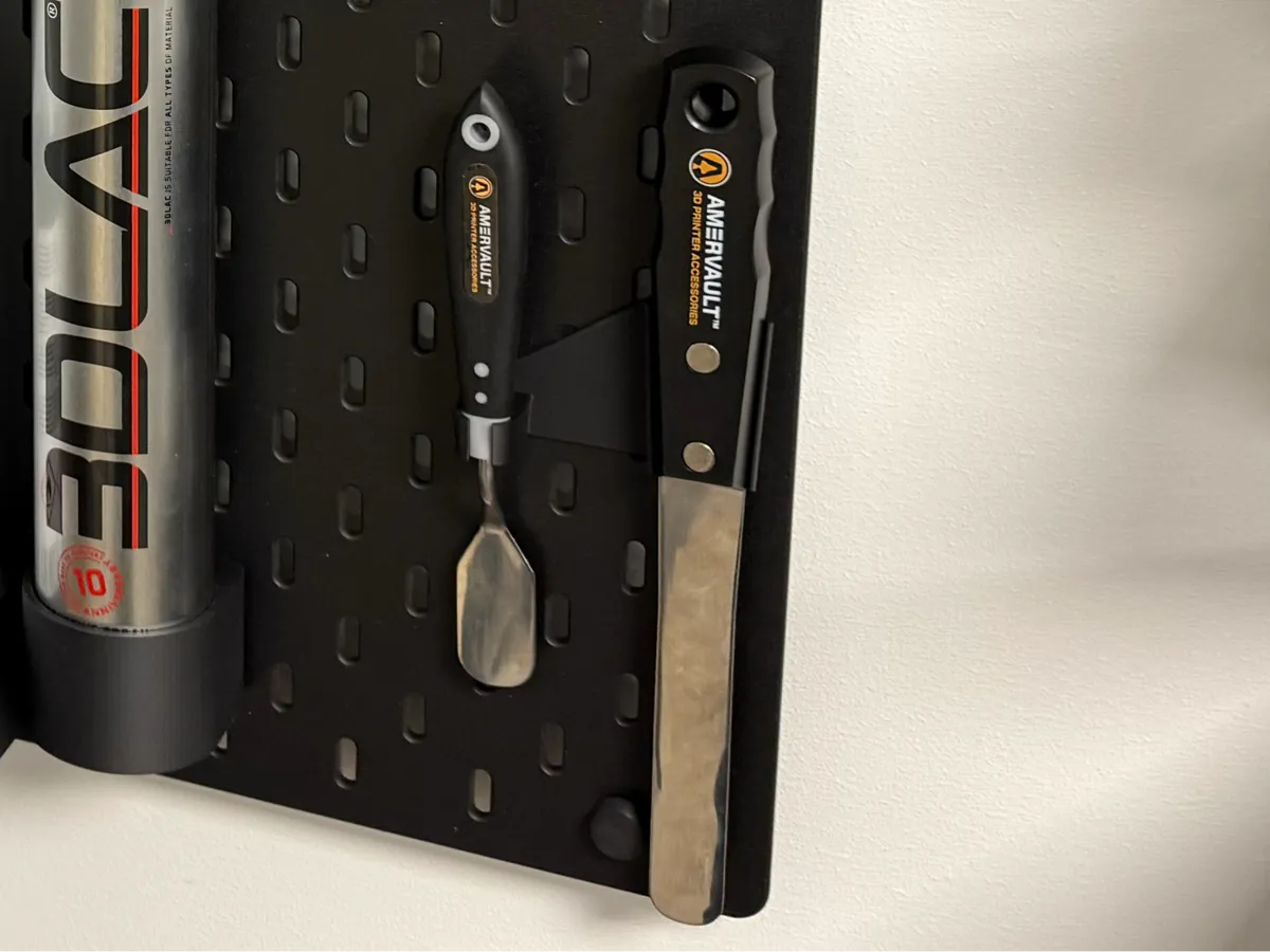 Support Ikea Skådis pour racloirs Amervault