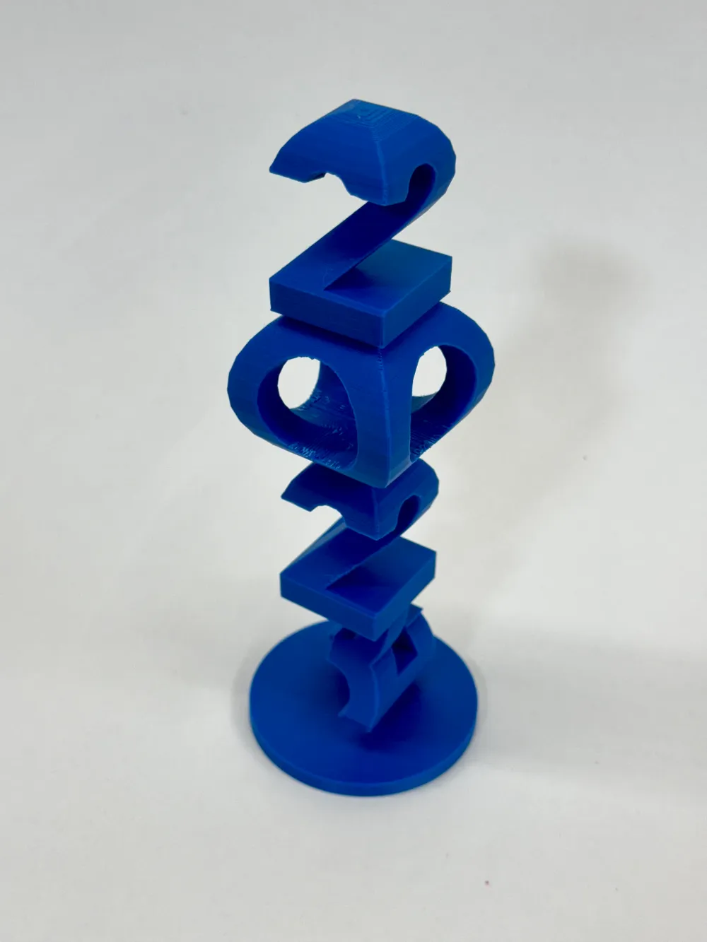 New Year Table Top Illusion by FormdbyLayers MakerWorld