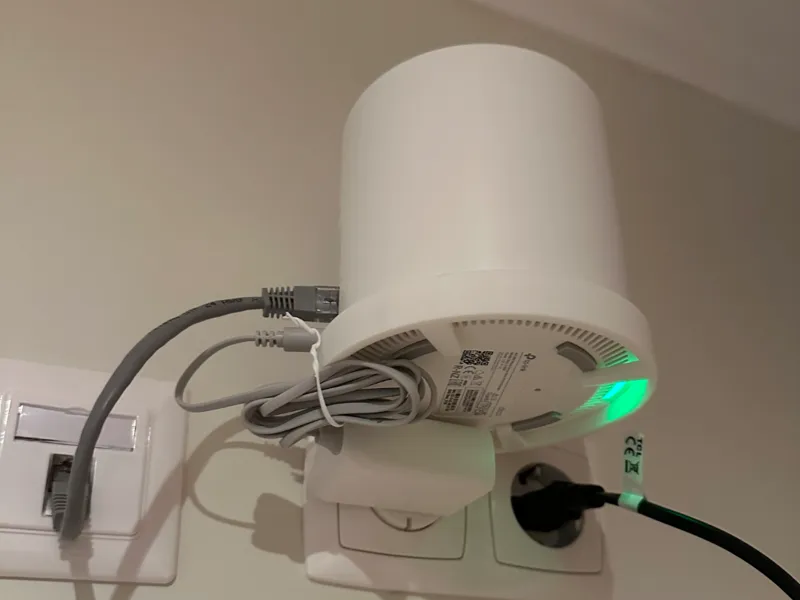 no drill deco wall mount, Schuko plug for support