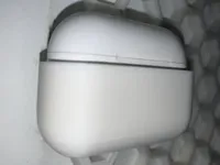 Support AirPods Pro pour mur de rangement en nid d'abeille — photo 1