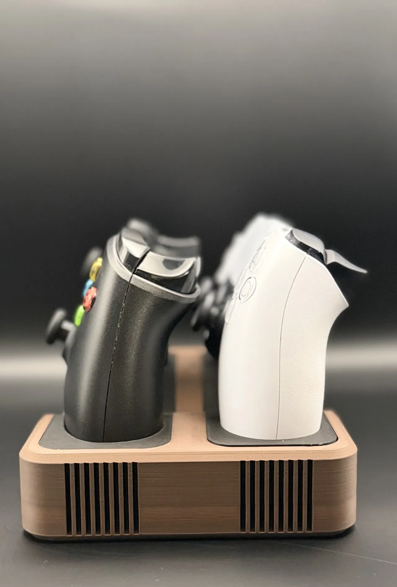 Universal Controller stand for Xbox, PS5 & More view 3