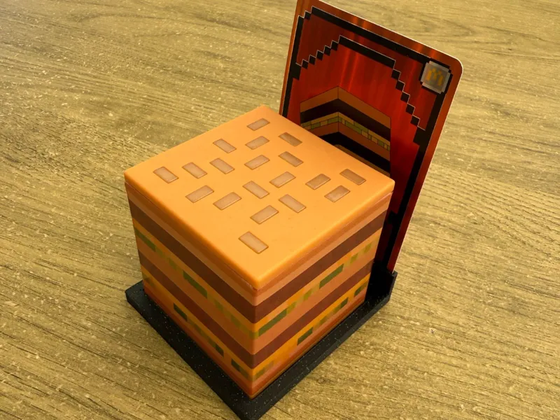 Display stand for McDonalds x Minecraft Big Mac