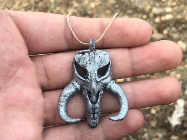 Pendentif crâne de Mythosaur