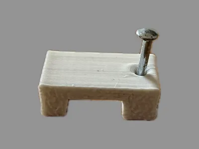 Nail Wall Clip 