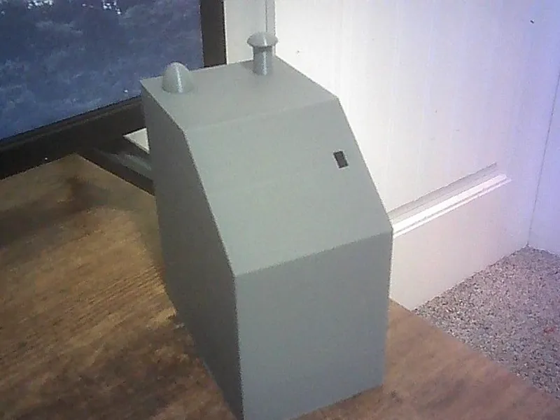 Tornado shelter